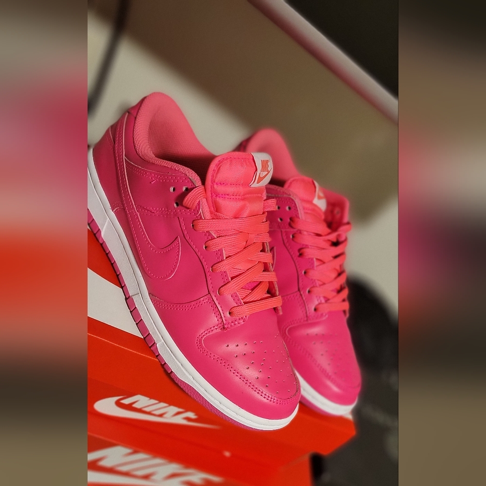 Women's Dunks